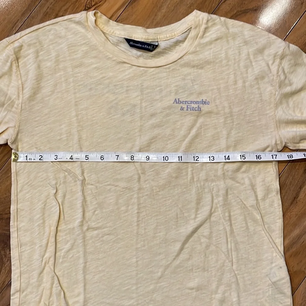 Abercrombie and Fitch lightweight long sleeve T-shirt small
